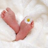 Egy év után hazavihették szülei a világ legkisebb súllyal született babáját